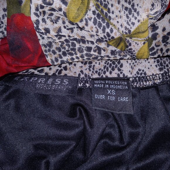 EXPRESS FLORAL MESH SKIRT TOP SET L - Picture 8 of 11